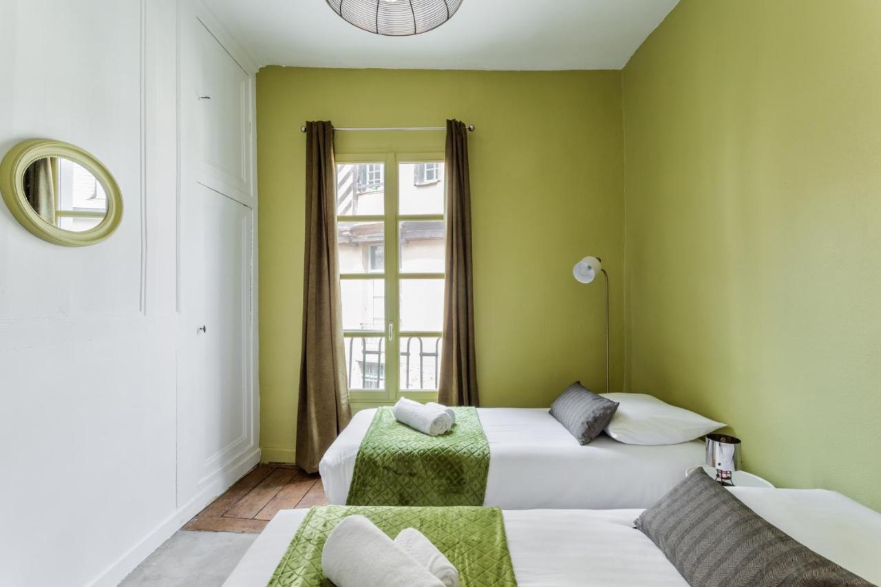 Dame De Coeur - Appartement Spacieux En Plein Centre Historique Rennes Exterior foto