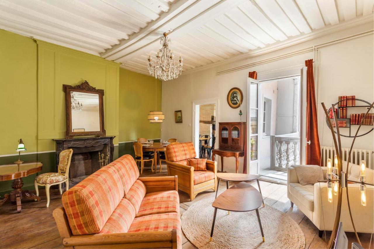 Dame De Coeur - Appartement Spacieux En Plein Centre Historique Rennes Exterior foto