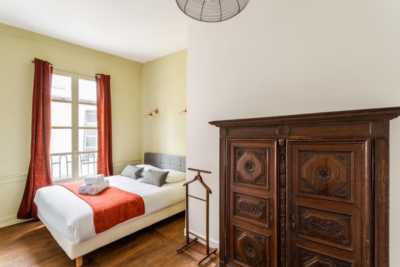 Dame De Coeur - Appartement Spacieux En Plein Centre Historique Rennes Exterior foto